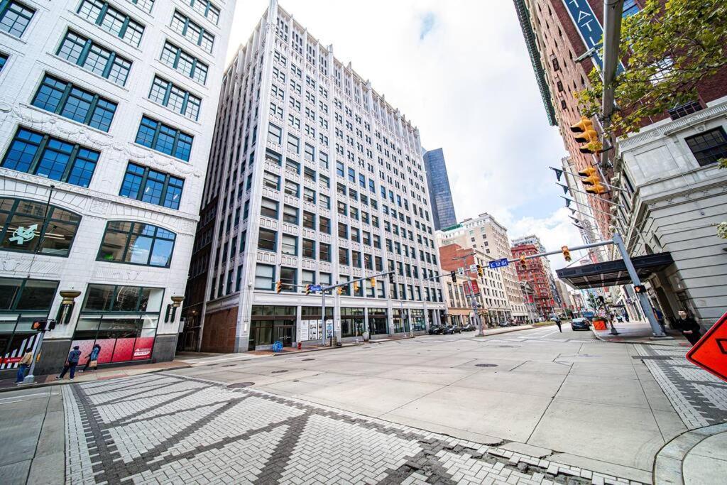 Апартаменти 2Br Unit In The Heart Of Dt On Playhouse Square, With Pool And Gym Access-1106 Клівленд Екстер'єр фото