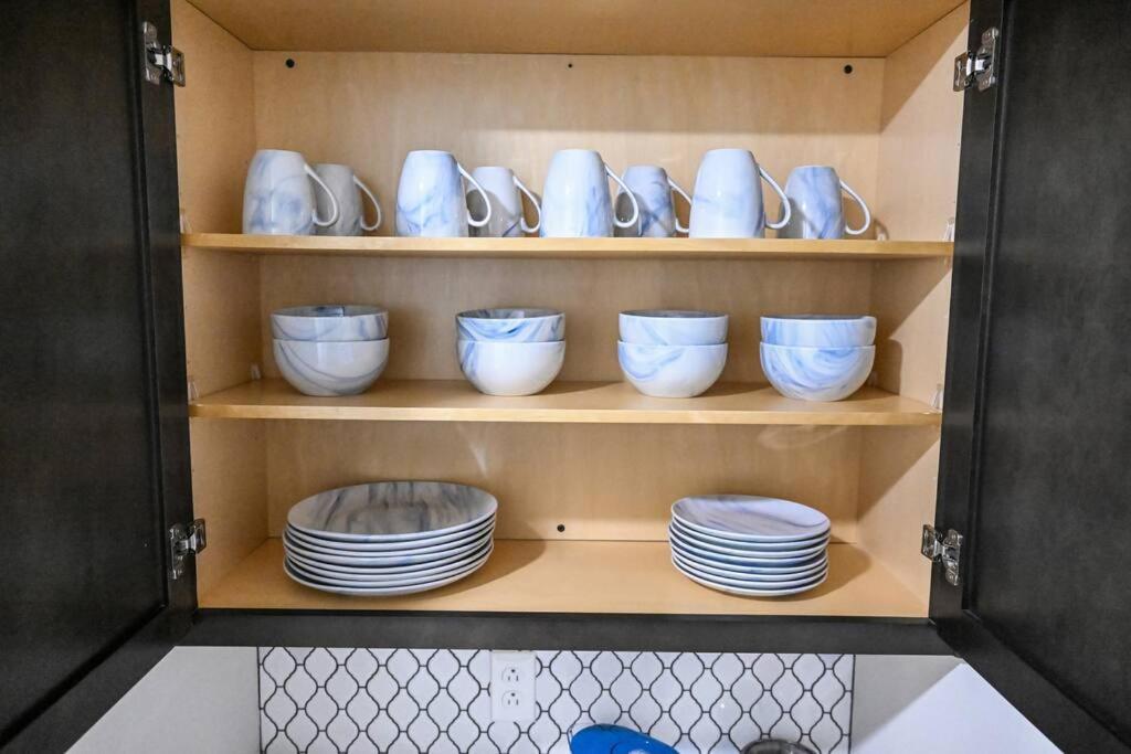 Апартаменти 2Br Unit In The Heart Of Dt On Playhouse Square, With Pool And Gym Access-1106 Клівленд Екстер'єр фото