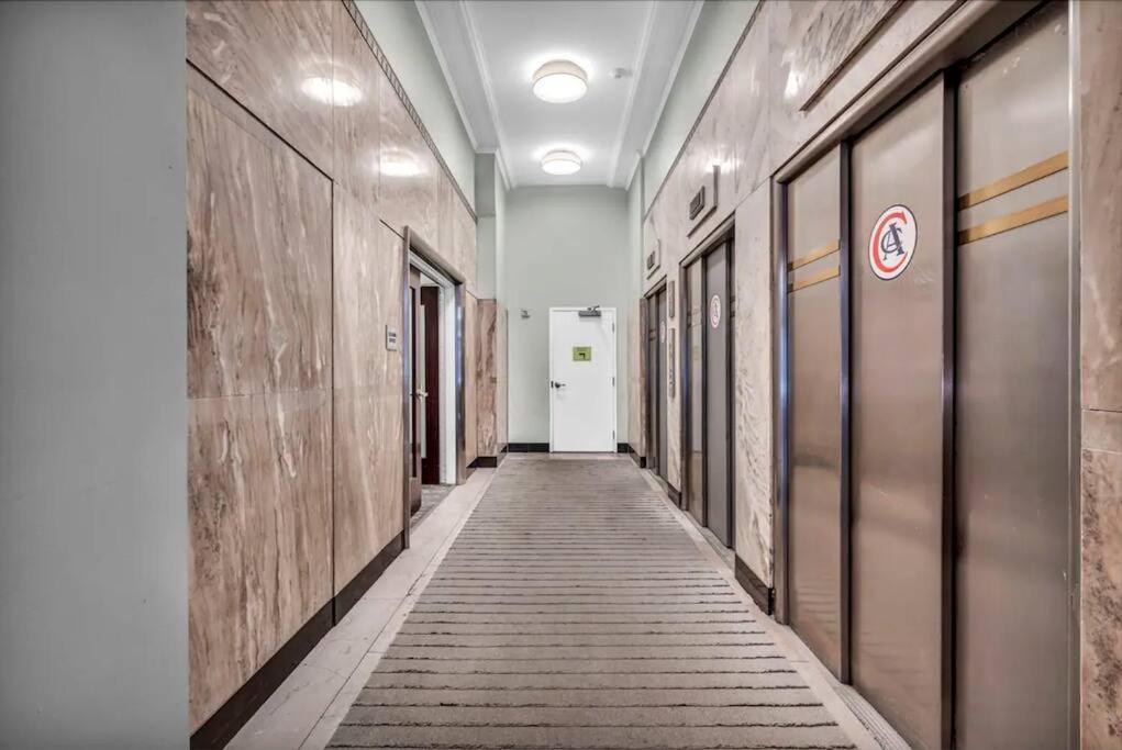 Апартаменти 2Br Unit In The Heart Of Dt On Playhouse Square, With Pool And Gym Access-1106 Клівленд Екстер'єр фото