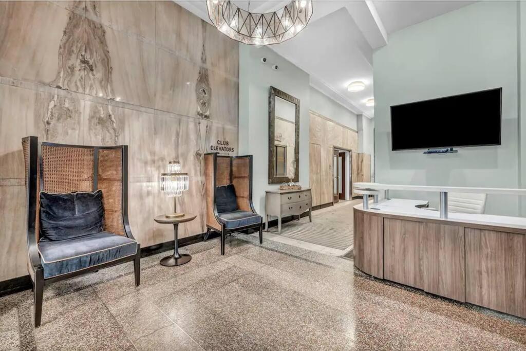 Апартаменти 2Br Unit In The Heart Of Dt On Playhouse Square, With Pool And Gym Access-1106 Клівленд Екстер'єр фото