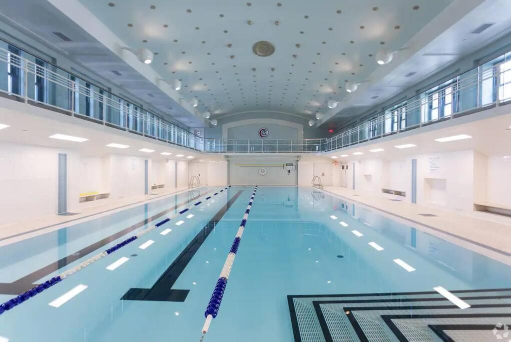 Апартаменти 2Br Unit In The Heart Of Dt On Playhouse Square, With Pool And Gym Access-1106 Клівленд Екстер'єр фото
