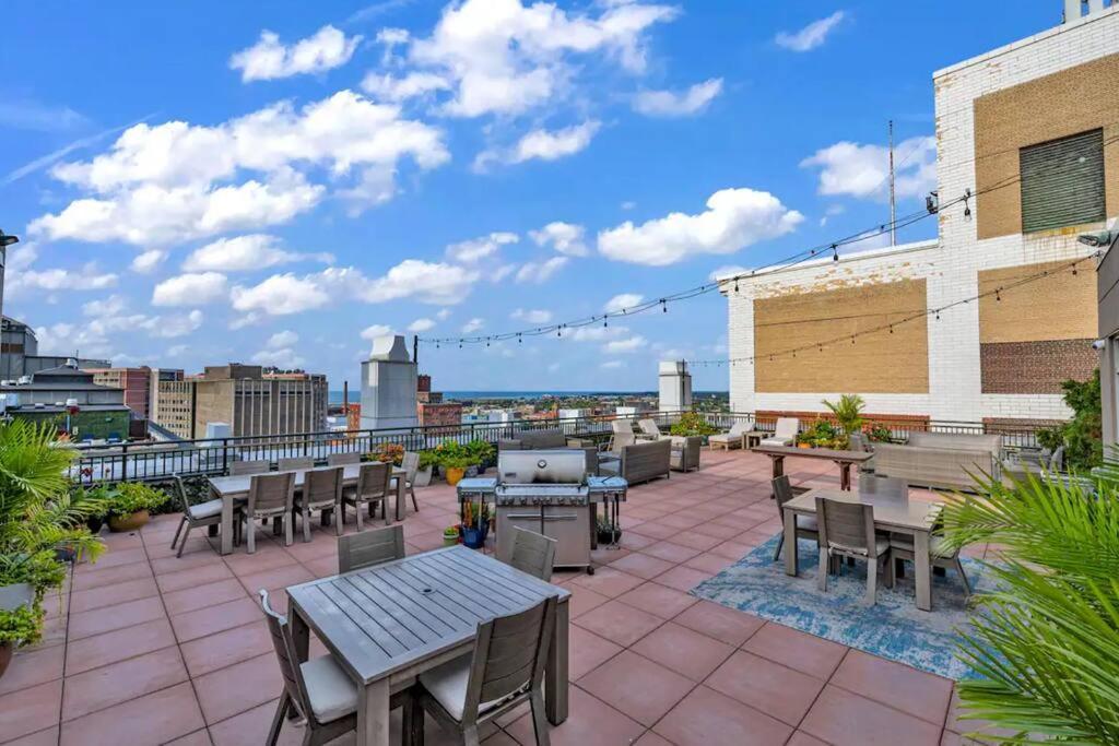 Апартаменти 2Br Unit In The Heart Of Dt On Playhouse Square, With Pool And Gym Access-1106 Клівленд Екстер'єр фото